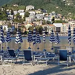 Astoria 4*