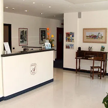 Astoria מלון 4*