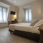 Astoria Hotel 4*