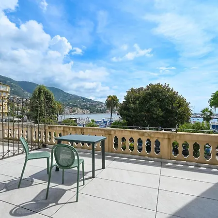 Astoria 4*